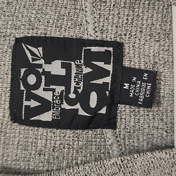 Grey Volcom shirt - Picture 5 of 11